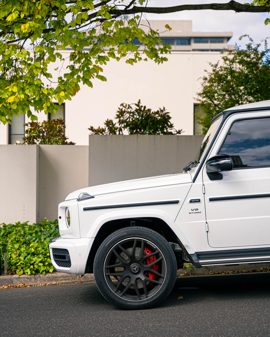 Mercedes Benz G-63 White gallery image