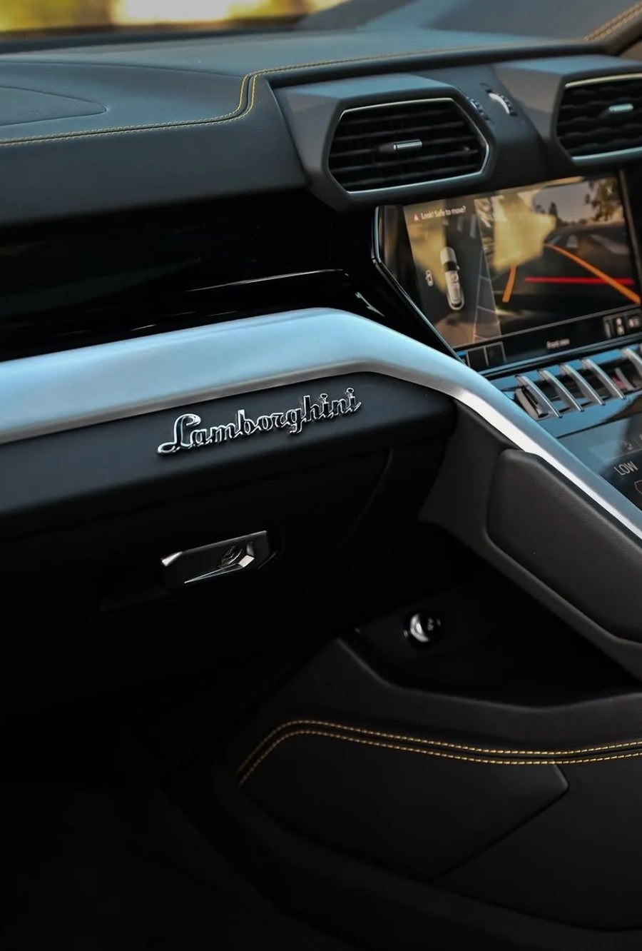 Lamborghini Urus 2020 gallery image
