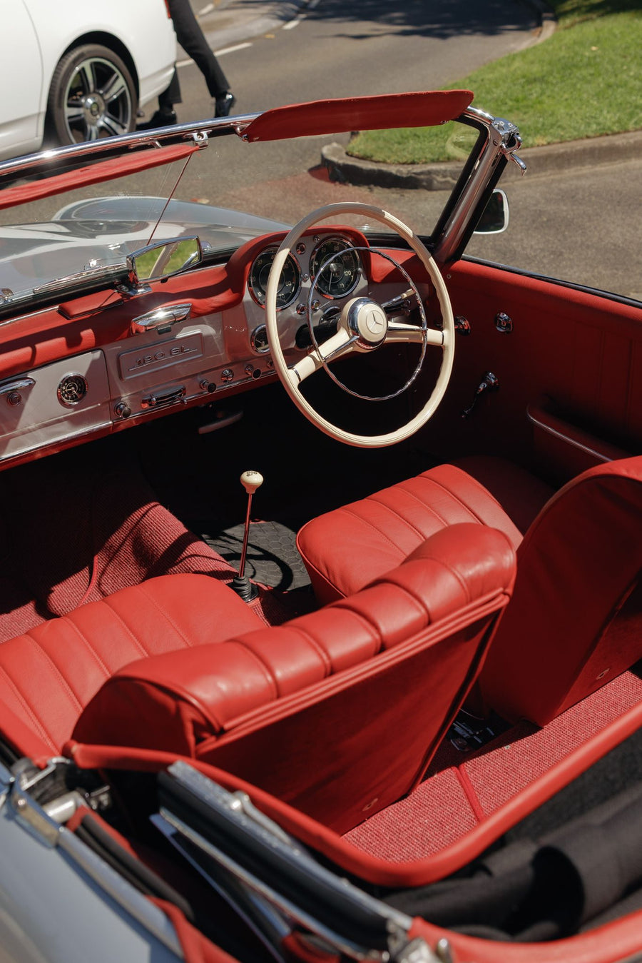 Baby Gullwing 1958 Mercedes 190 SL gallery image